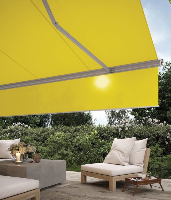 6000-weisserKubus-Detail-Schattenplus-Tuch-gelb-202004-scaled-pq8xmrcvajgdttonnnn98hp4a1s03n1rr1w0xal00o